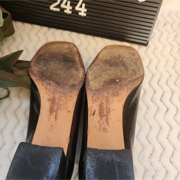 Salvatore Ferragamo Front Crochet leather heel size 5.5 - Picture 3 of 9